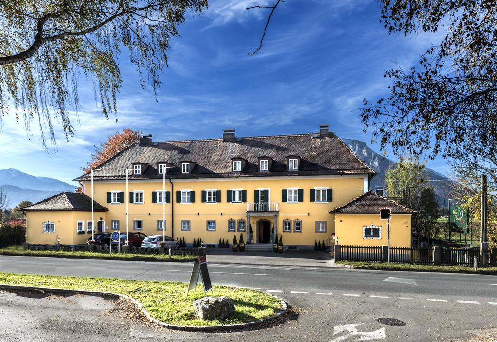 Villa Flora Anif Eksteriør bilde